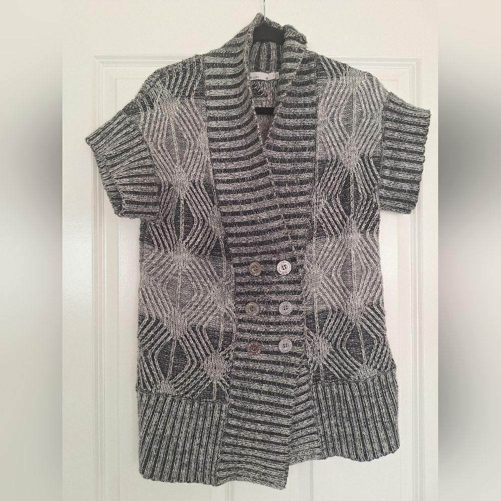 Karen Millen Gray White‎ short sleeve sweater size 1